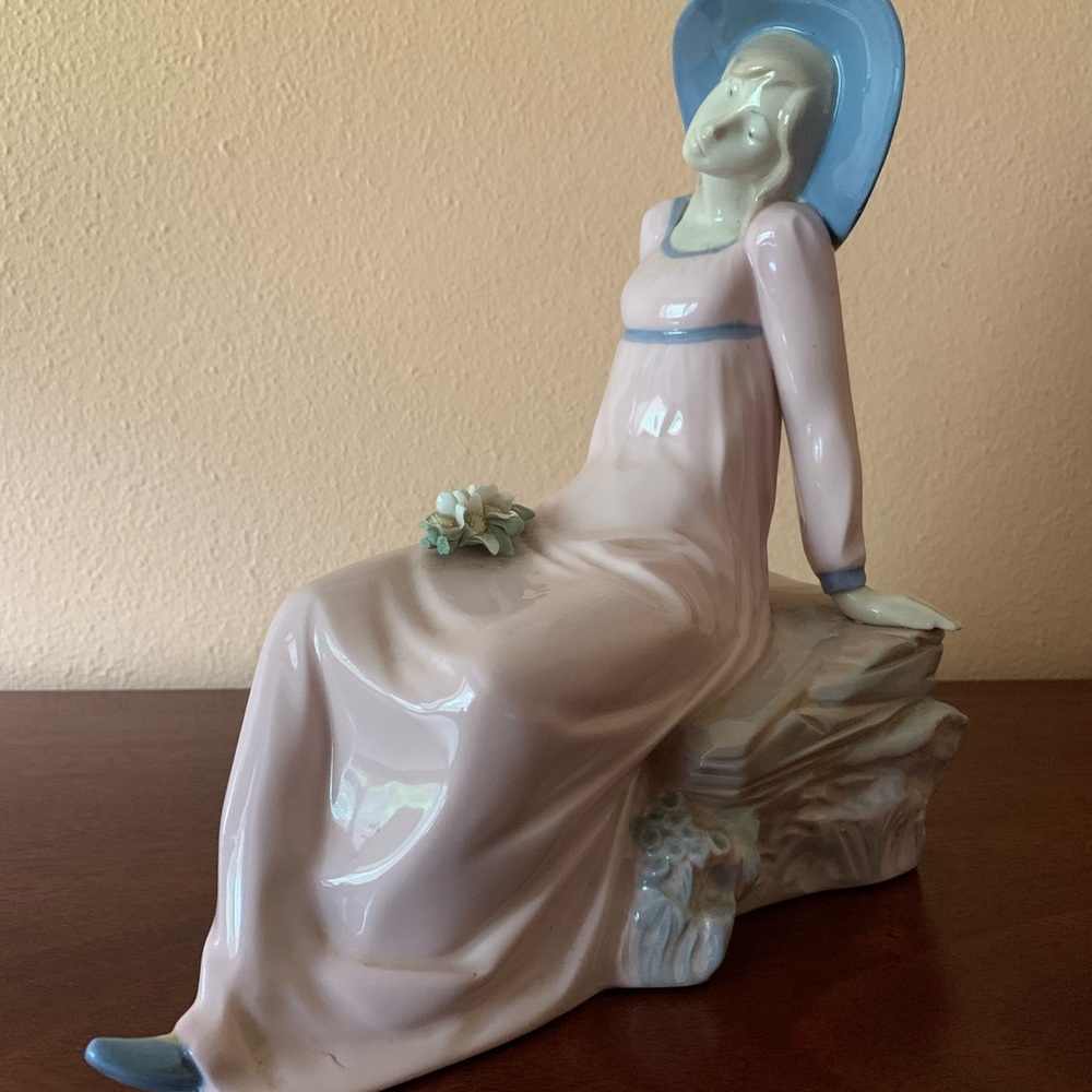 Hand Made in Spain - Limited Edition D’Avila - Beautiful Figurine